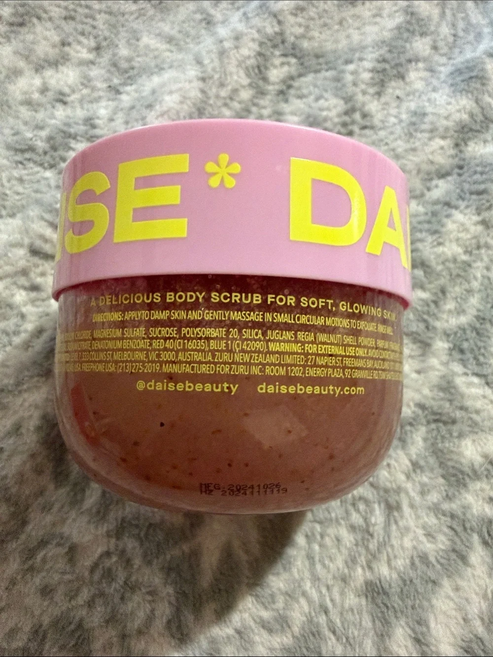 DAISE Cherry Glow Exfoliating Body Scrub